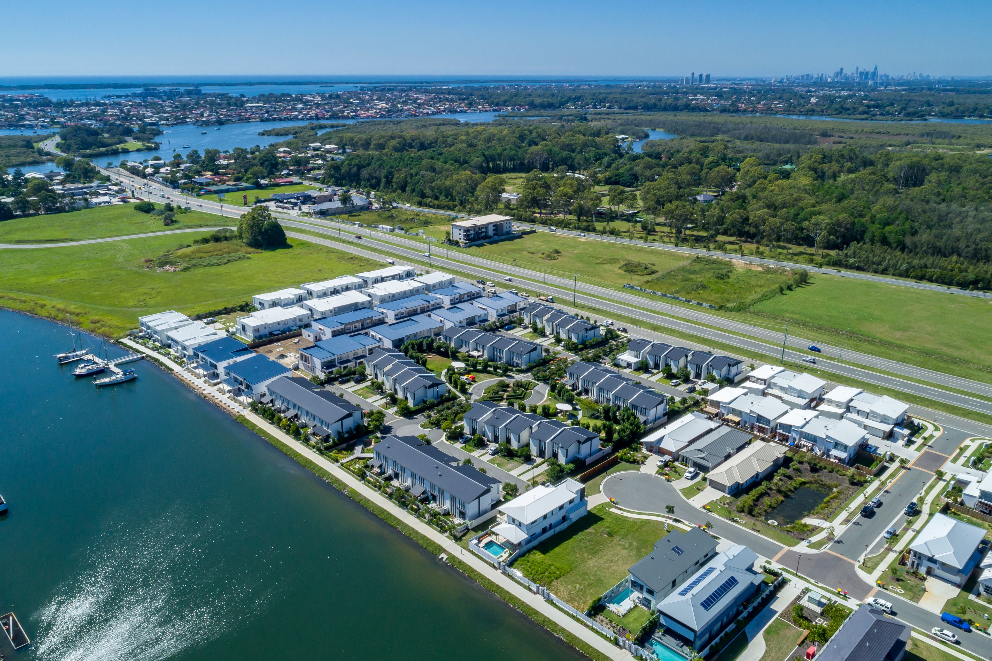 126 Marina Quays Boulevard, Hope Island QLD 4212, Hope Island - Thumbnail 2