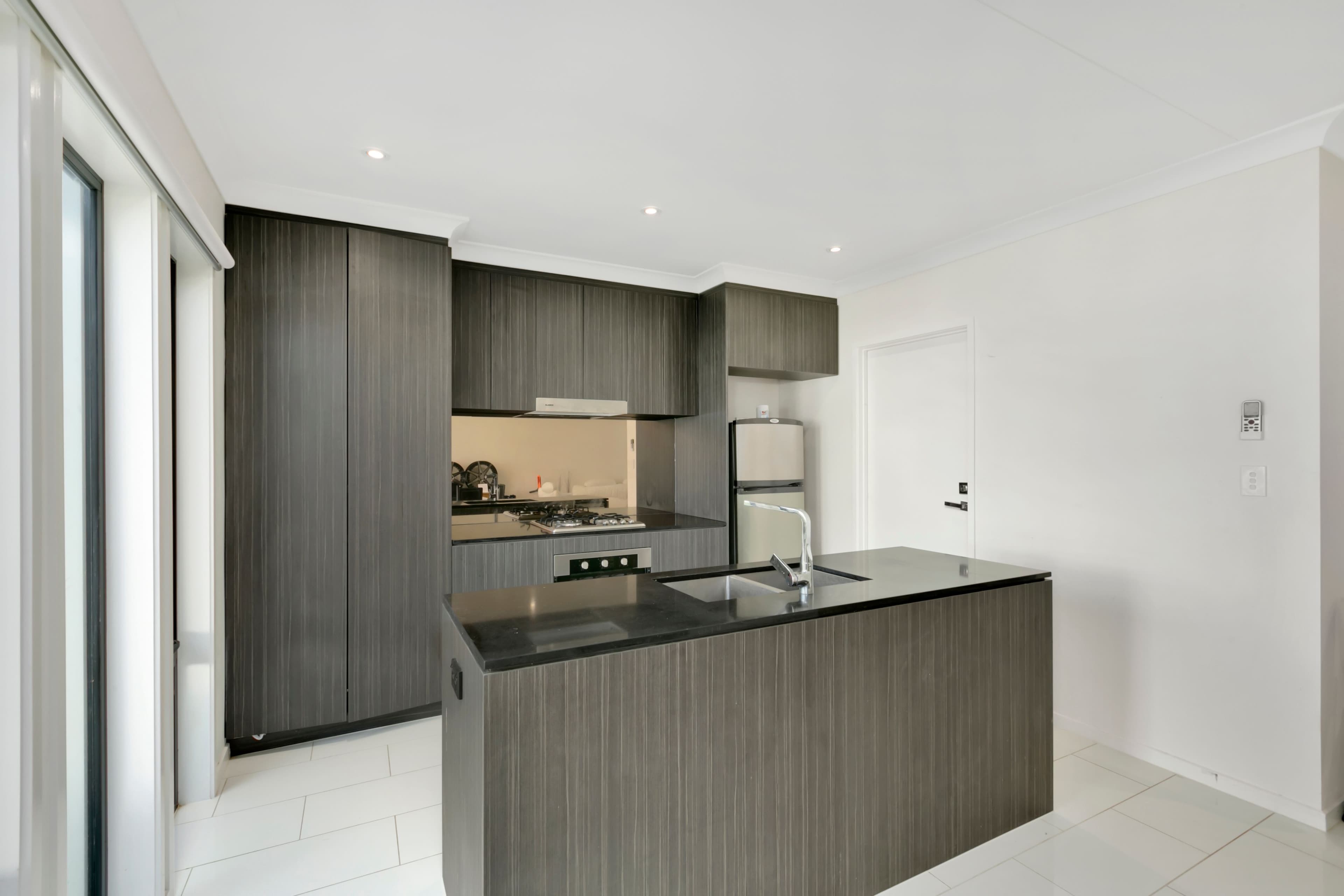 126 Marina Quays Boulevard, Hope Island QLD 4212, Hope Island - Thumbnail 5