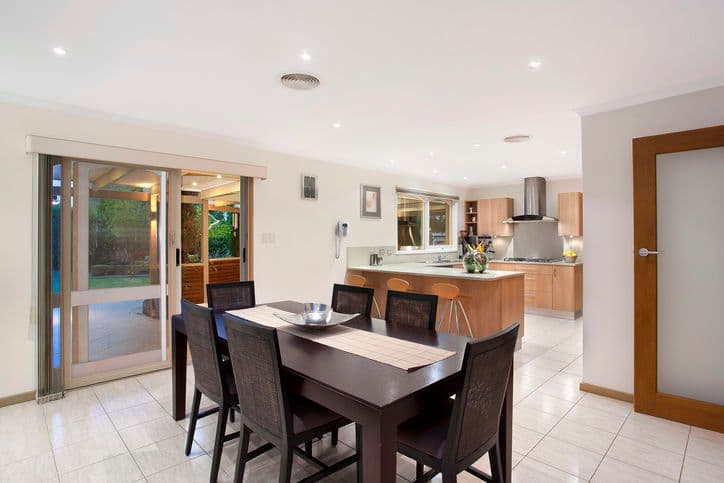 34 Taunton Street, DONCASTER EAST VIC 3109, Doncaster East - Thumbnail 3