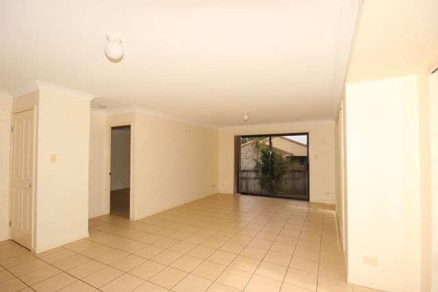 1 Greendale Place, BANORA POINT NSW 2486, Banora Point - Thumbnail 3