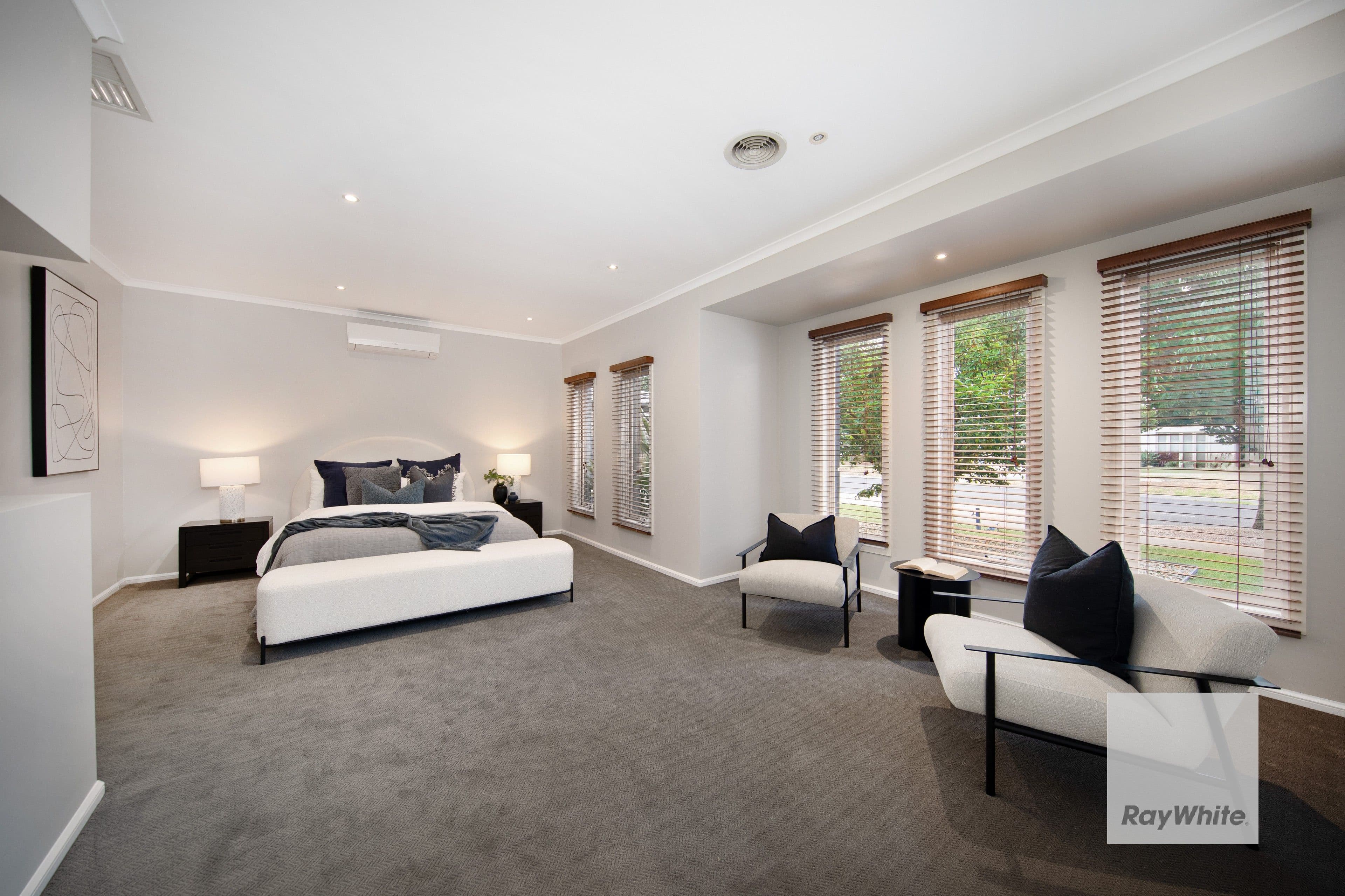 9 Vaucluse Boulevard, Taylors Hill VIC 3037, Taylors Hill - Thumbnail 3