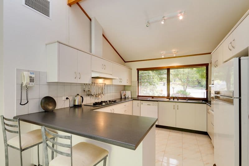 5 Marion Court, COROMANDEL VALLEY SA 5051, Coromandel Valley - Thumbnail 4