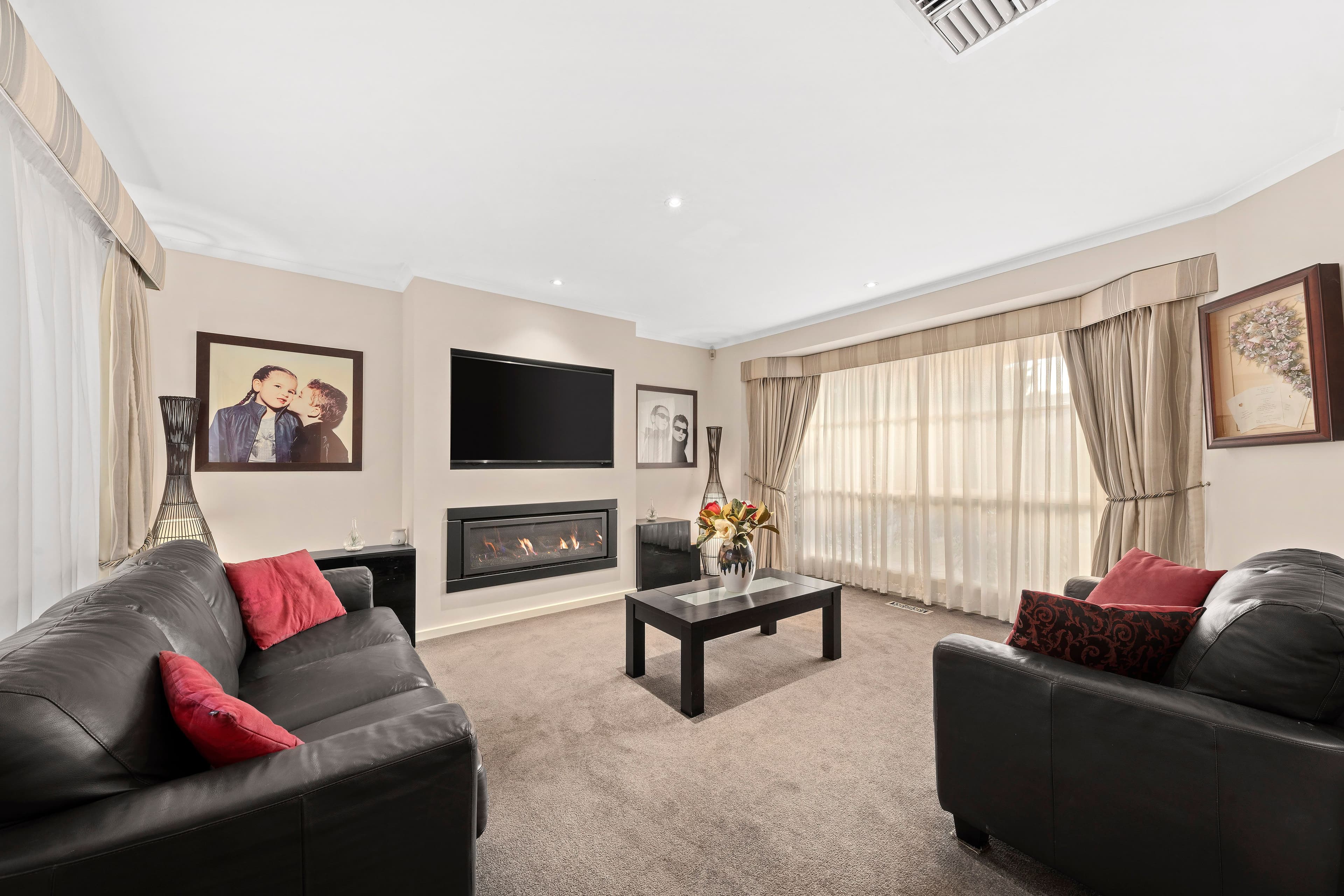 8 Fernbrook Rise, Knoxfield VIC 3180, Knoxfield - Thumbnail 4