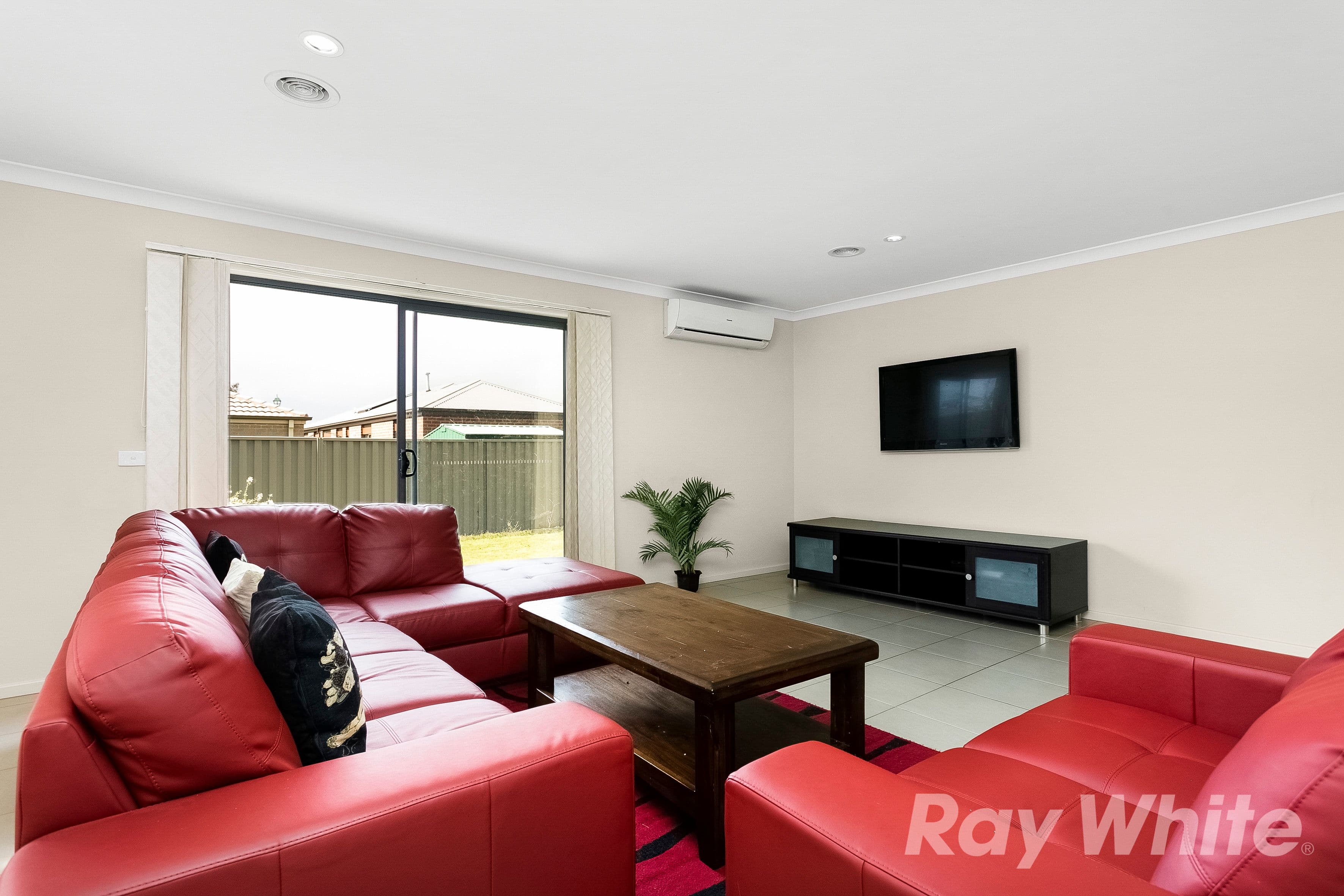 38 Archers Field Drive, Cranbourne East VIC 3977, Cranbourne East - Thumbnail 6