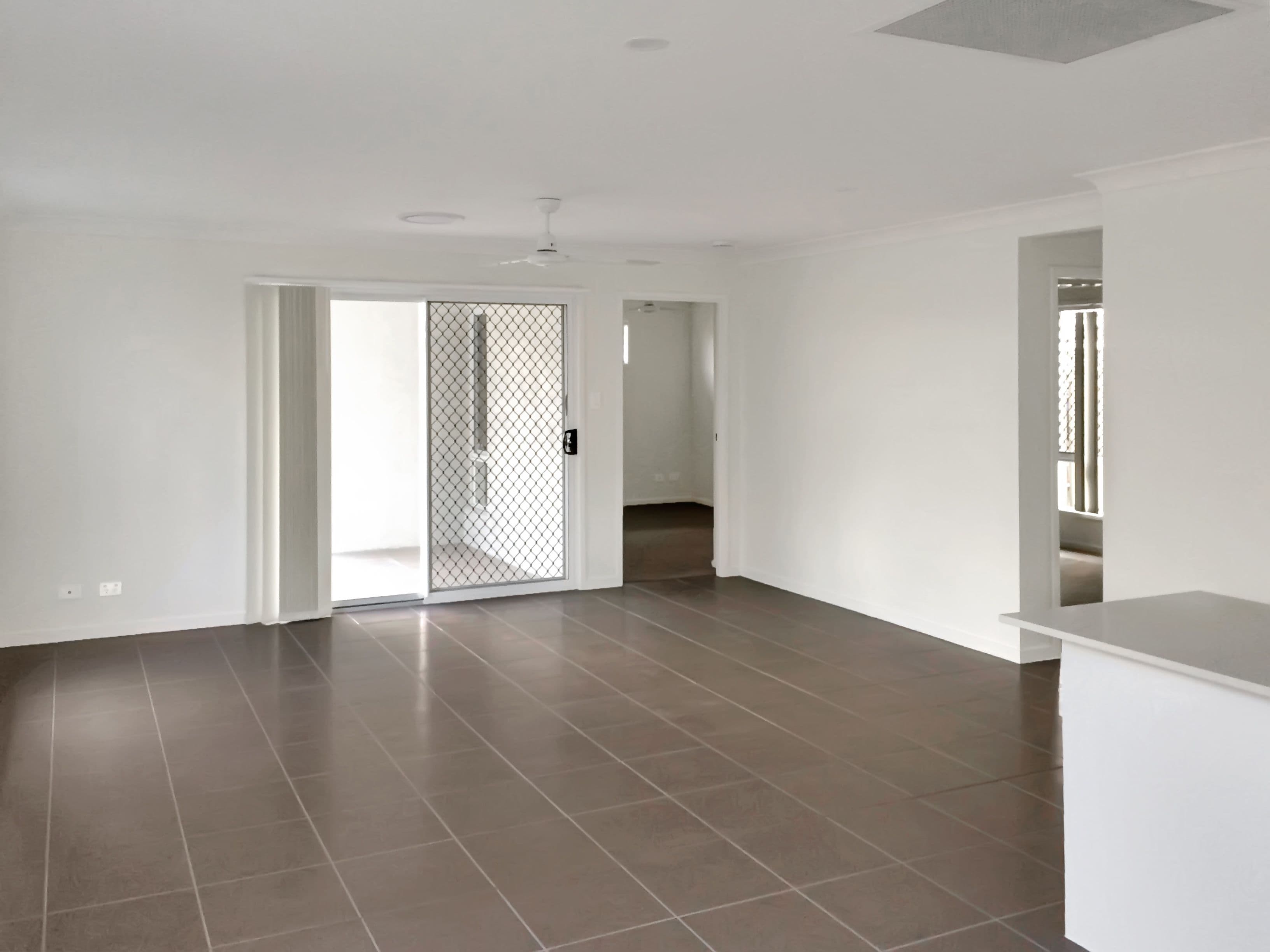 232 McDowall Street, Roma QLD 4455, Roma - Thumbnail 2