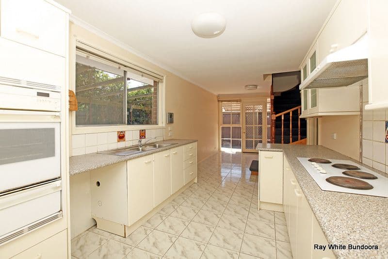 2 Maple Grove, BUNDOORA VIC 3083, Bundoora - Thumbnail 4