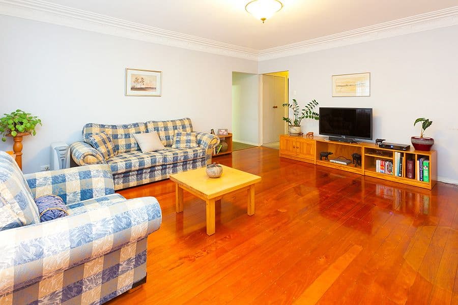 5 Iris Street, HOLLAND PARK WEST QLD 4121, Holland Park West - Thumbnail 2