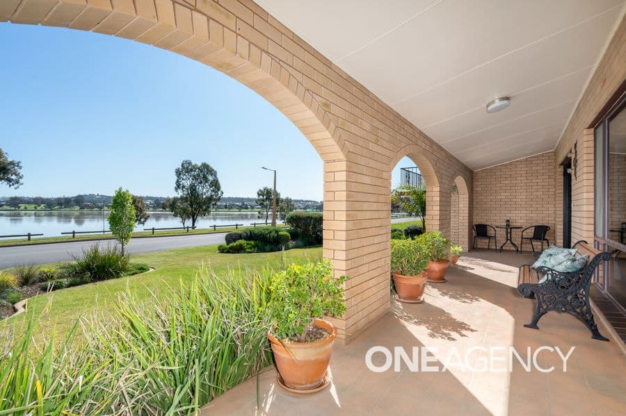 29 EASTLAKE Drive, Lake Albert, Lake Albert - Thumbnail 2