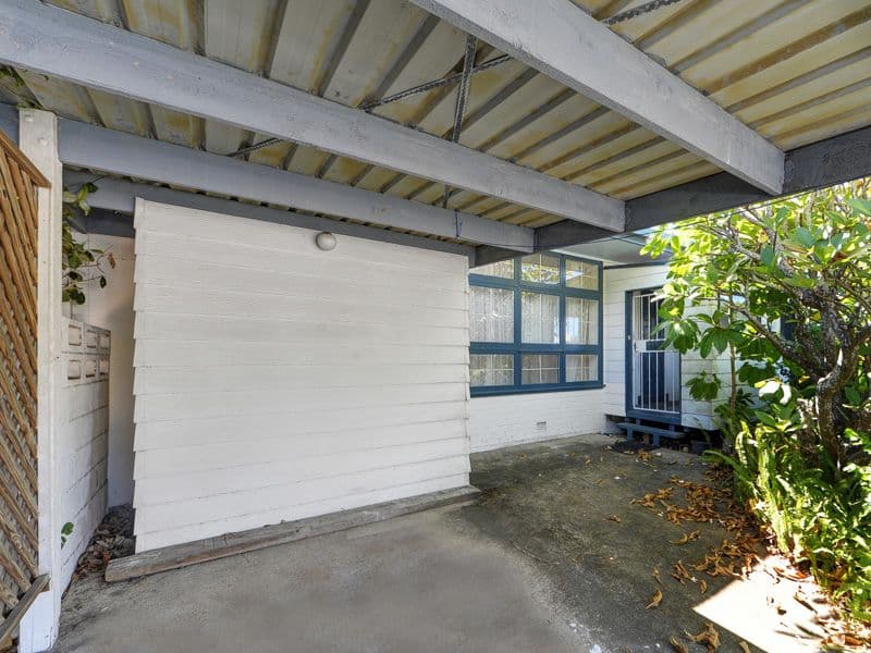 39 Kalimna Drive, Broadbeach Waters QLD 4218, Broadbeach Waters - Thumbnail 2
