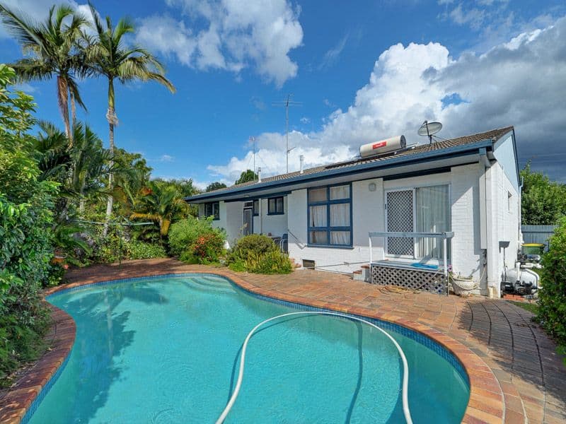 39 Kalimna Drive, Broadbeach Waters QLD 4218, Broadbeach Waters - Thumbnail 3