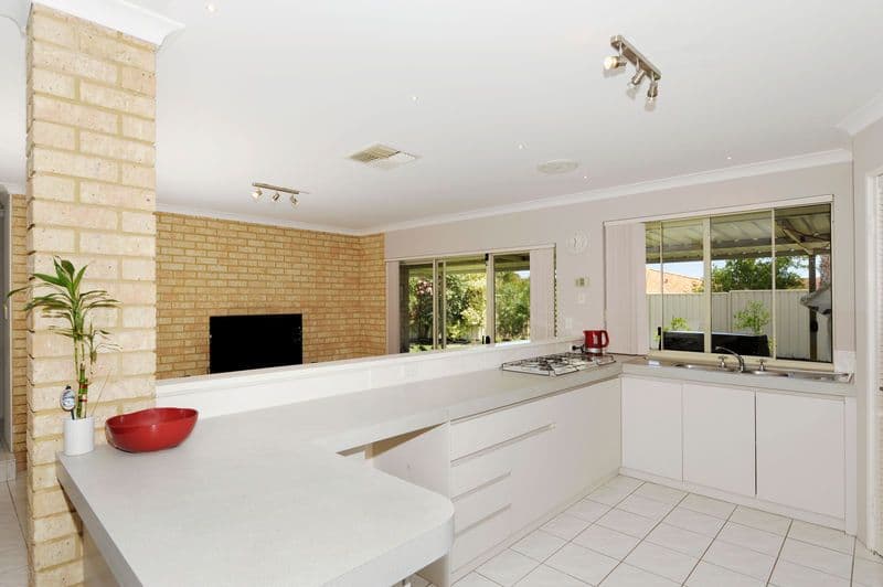 10 Skye Close, WARNBRO WA 6169, Warnbro - Thumbnail 3