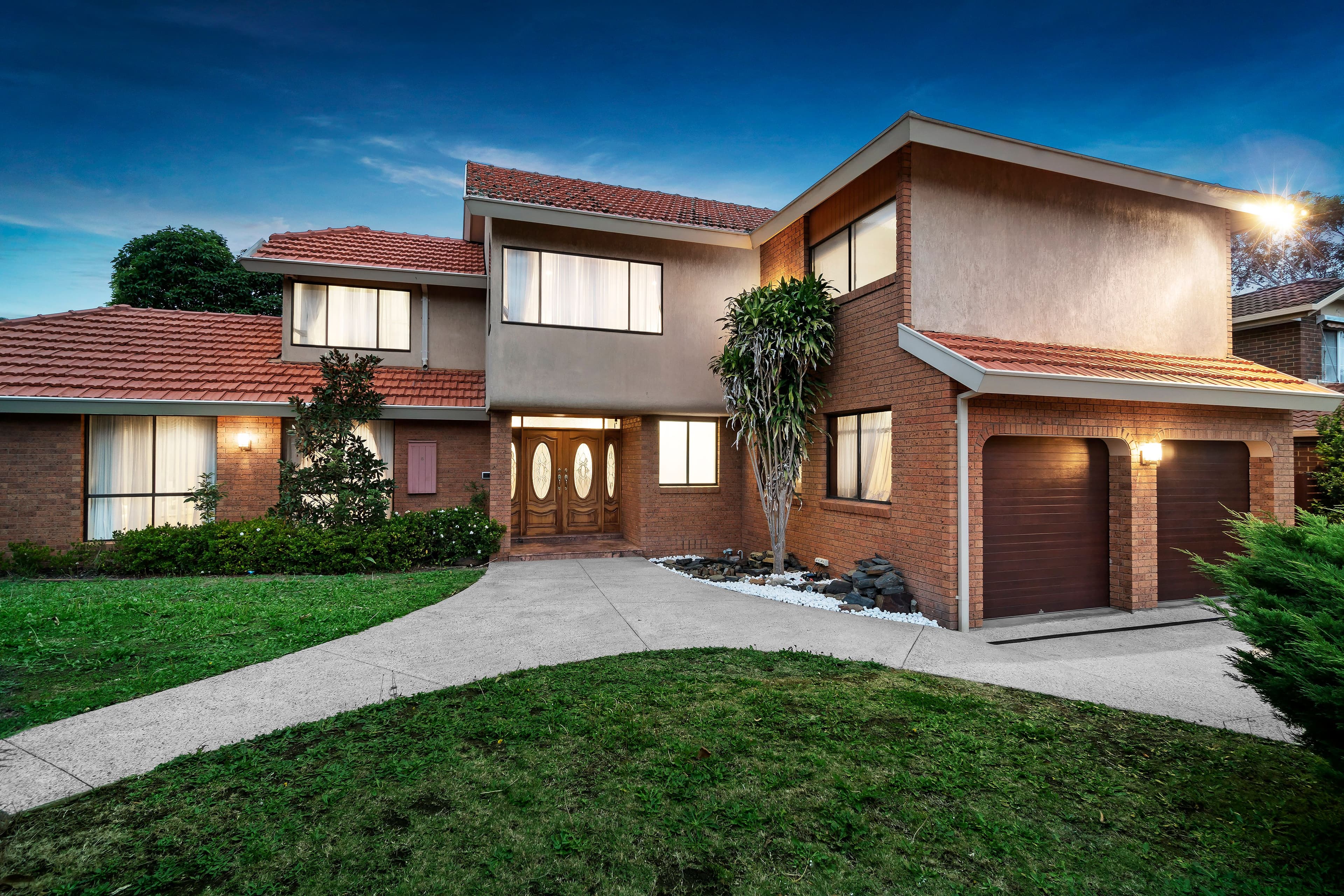 8 Sally Close, Wantirna South VIC 3152, Wantirna South - Image 1