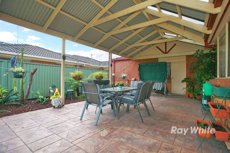 11 Thistlewood Place, CRANBOURNE EAST VIC 3977, Cranbourne East - Thumbnail 3
