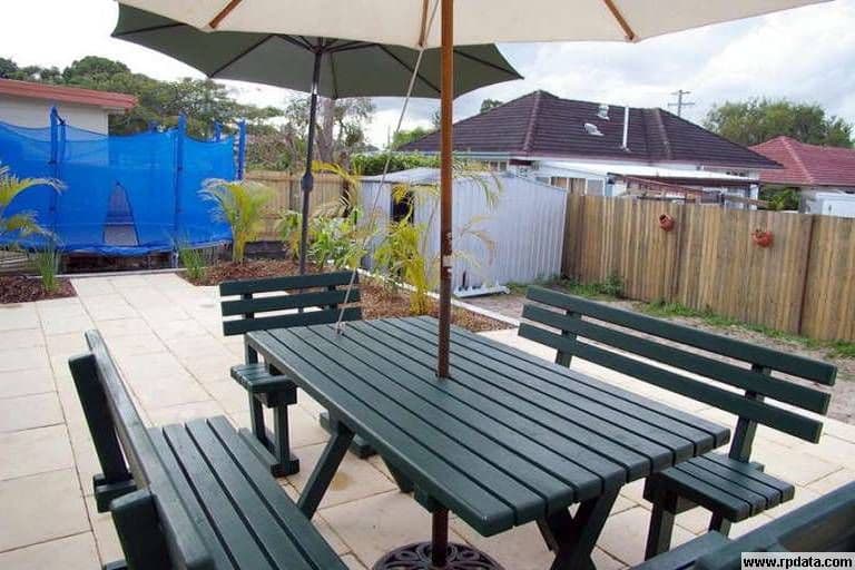 18 Lynton Street, UPPER MOUNT GRAVATT QLD 4122, Upper Mount Gravatt - Thumbnail 5