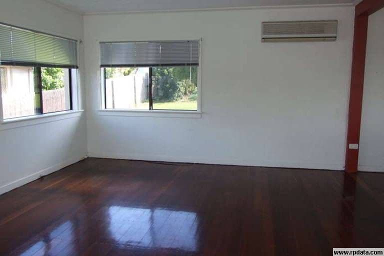 18 Lynton Street, UPPER MOUNT GRAVATT QLD 4122, Upper Mount Gravatt - Thumbnail 7