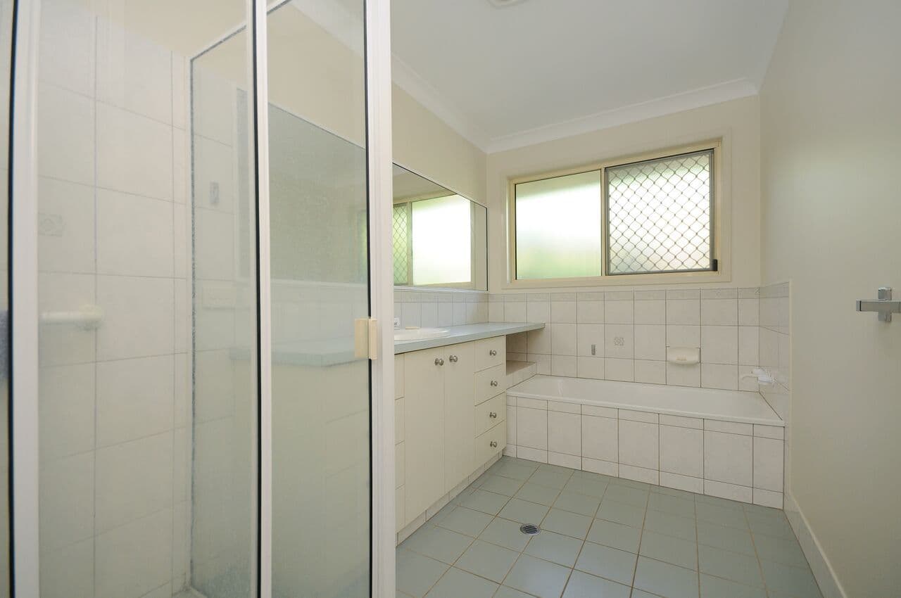 14 Dahlia Court, Middle Ridge QLD 4350, Middle Ridge - Thumbnail 7