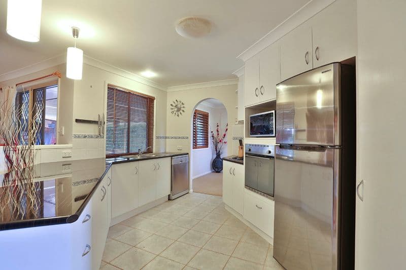7 Kensington Court, DARLING HEIGHTS QLD 4350, Darling Heights - Thumbnail 3