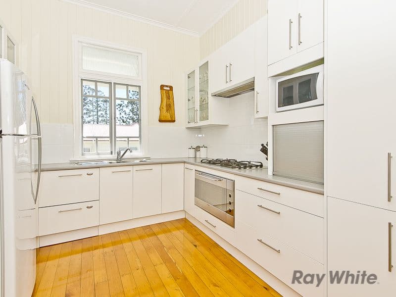 13 Ernest Street, GAYTHORNE QLD 4051, Gaythorne - Thumbnail 4
