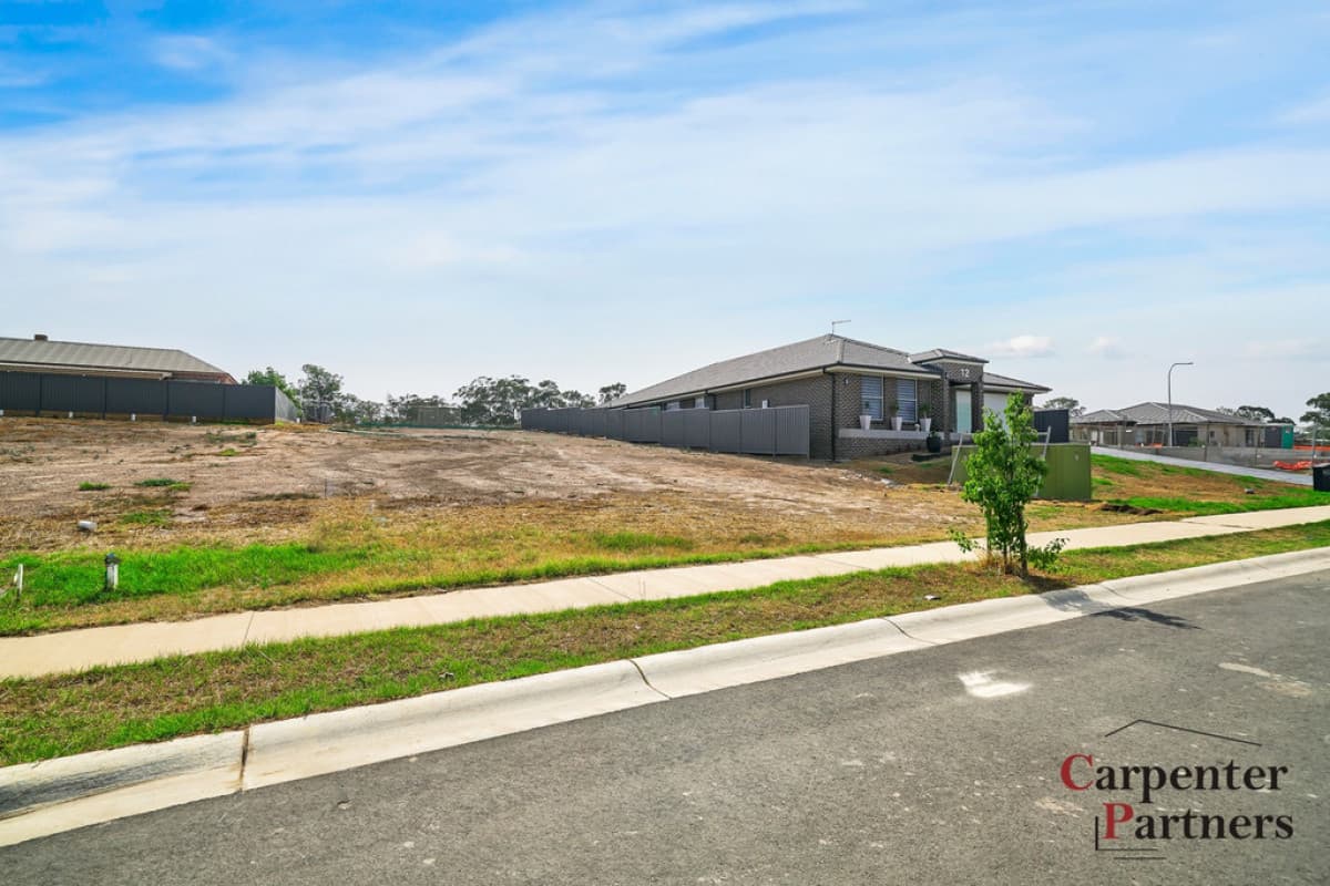 14 Highland Crescent, THIRLMERE, Thirlmere - Image 1