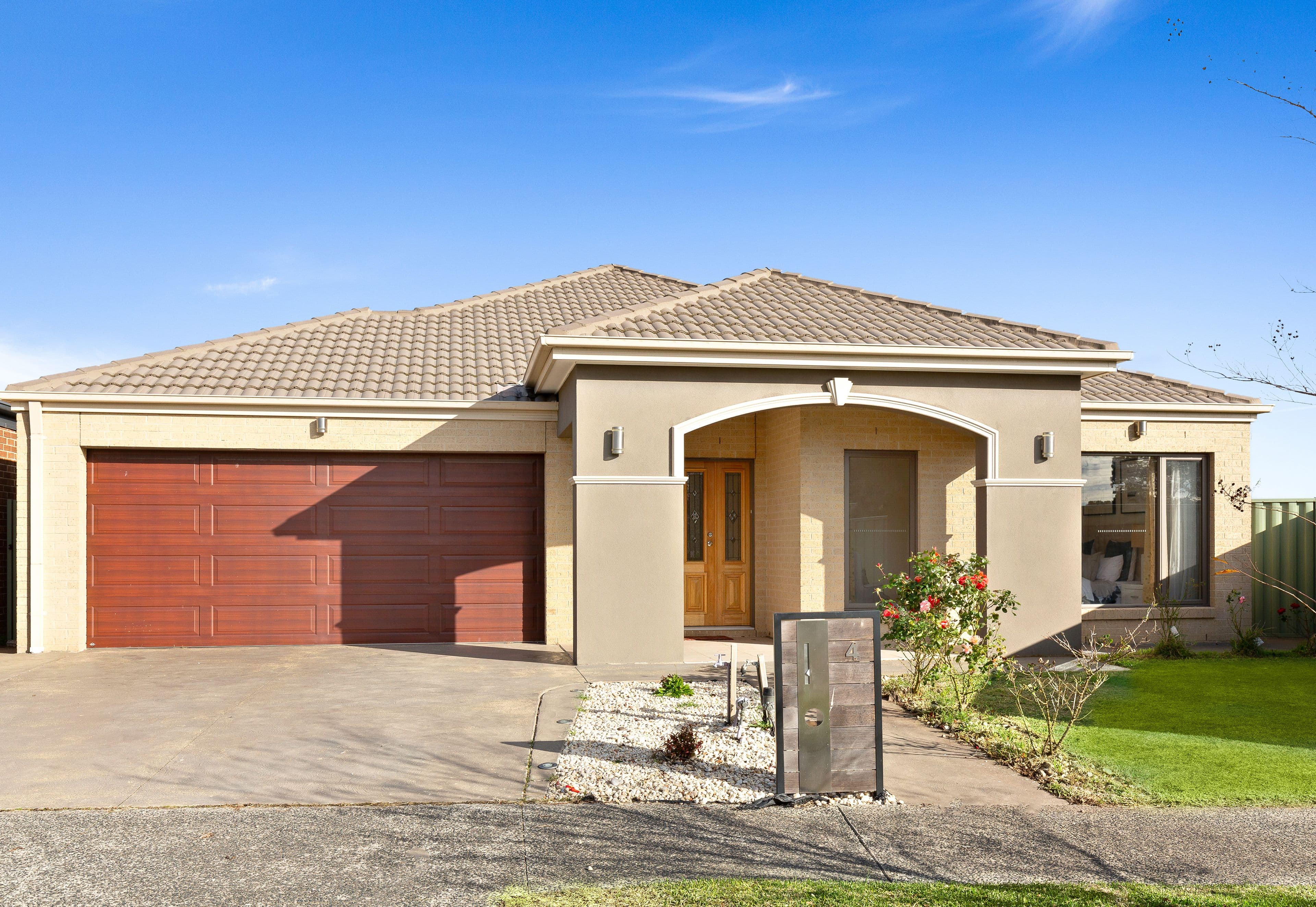 4 Silky Oak Street, Pakenham VIC 3810, Pakenham - Thumbnail 2
