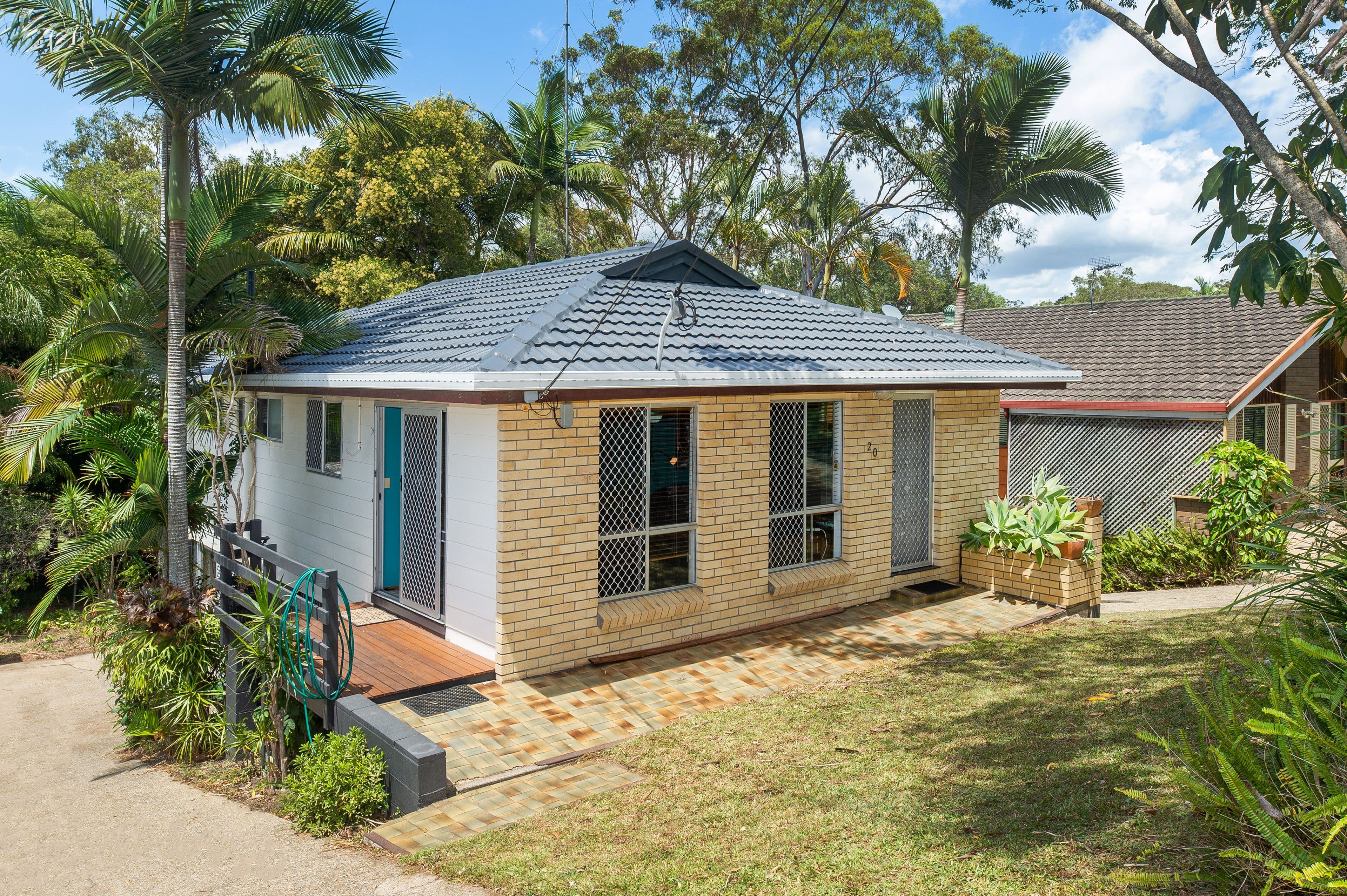 20 Gurrah Avenue, Southport QLD 4215, Southport - Image 1