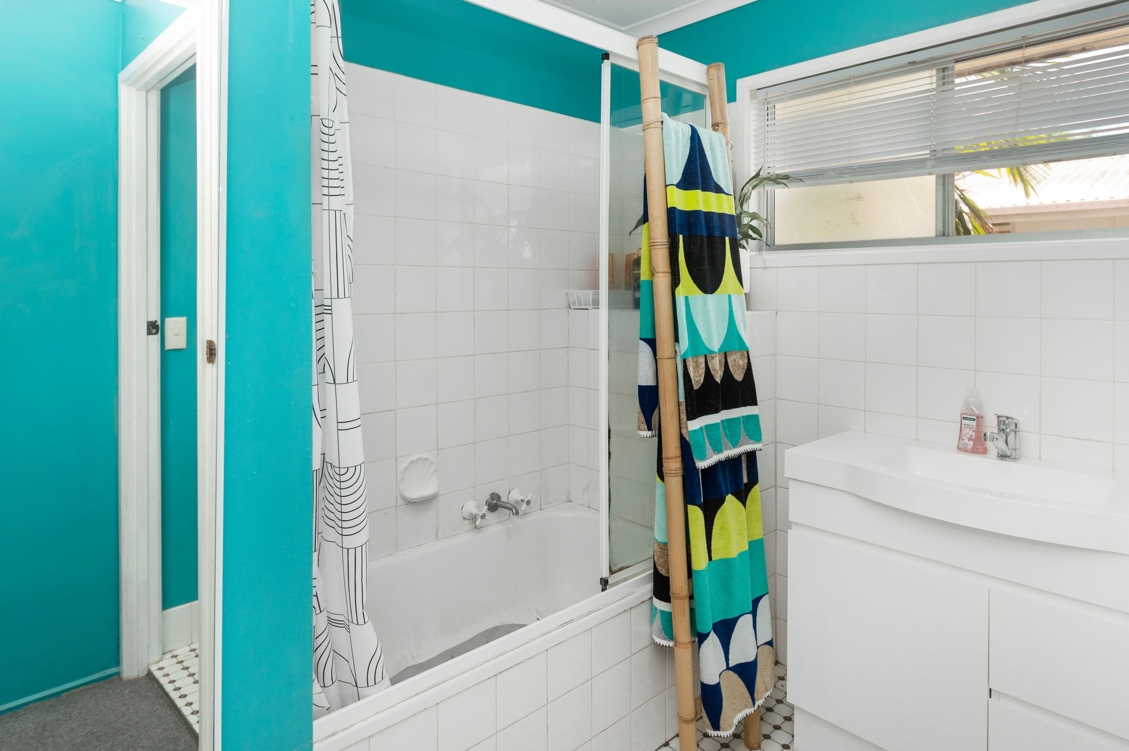 20 Gurrah Avenue, Southport QLD 4215, Southport - Thumbnail 5