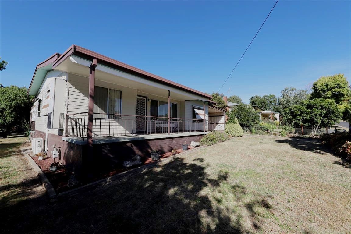 89 Lockhart Street, Adelong NSW 2729, Adelong - Thumbnail 2