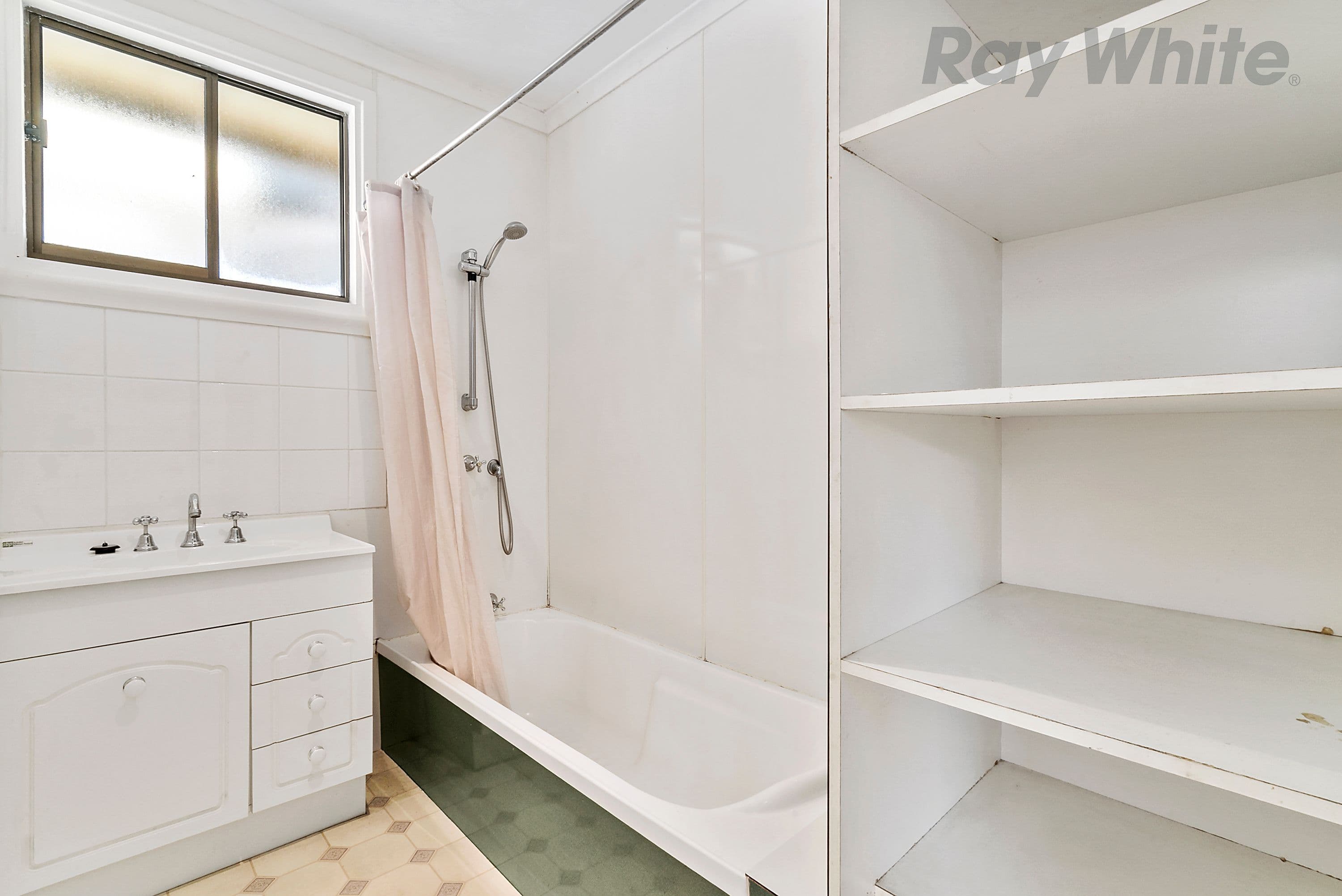 8 Walker Crescent, New Norfolk TAS 7140, New Norfolk - Thumbnail 7