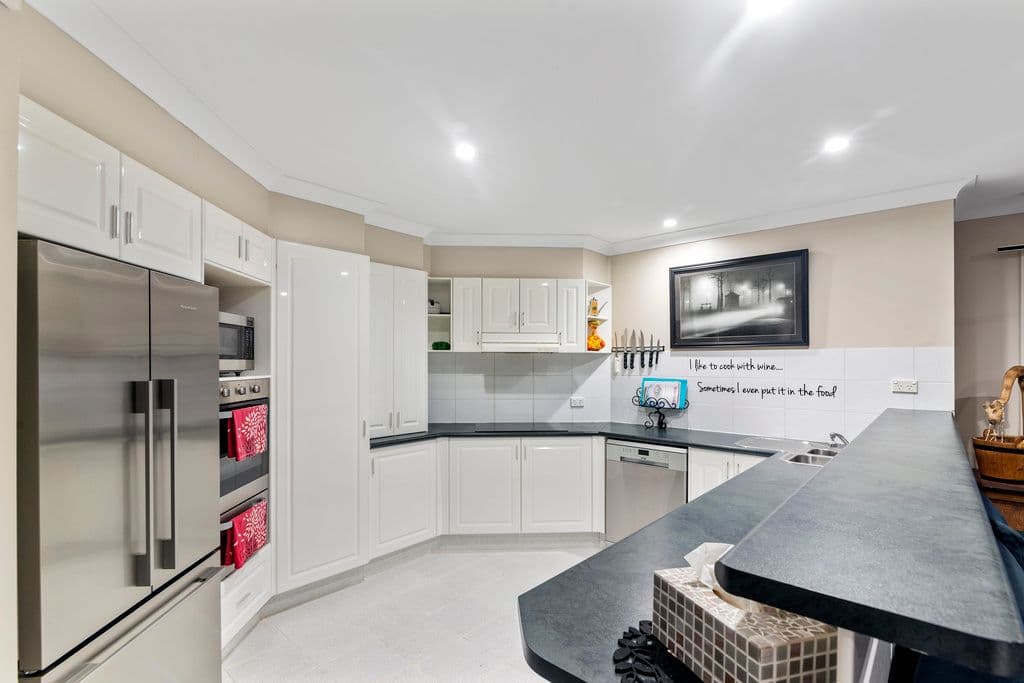 34 Silver Glade Drive, Elanora QLD 4221, Elanora - Thumbnail 7