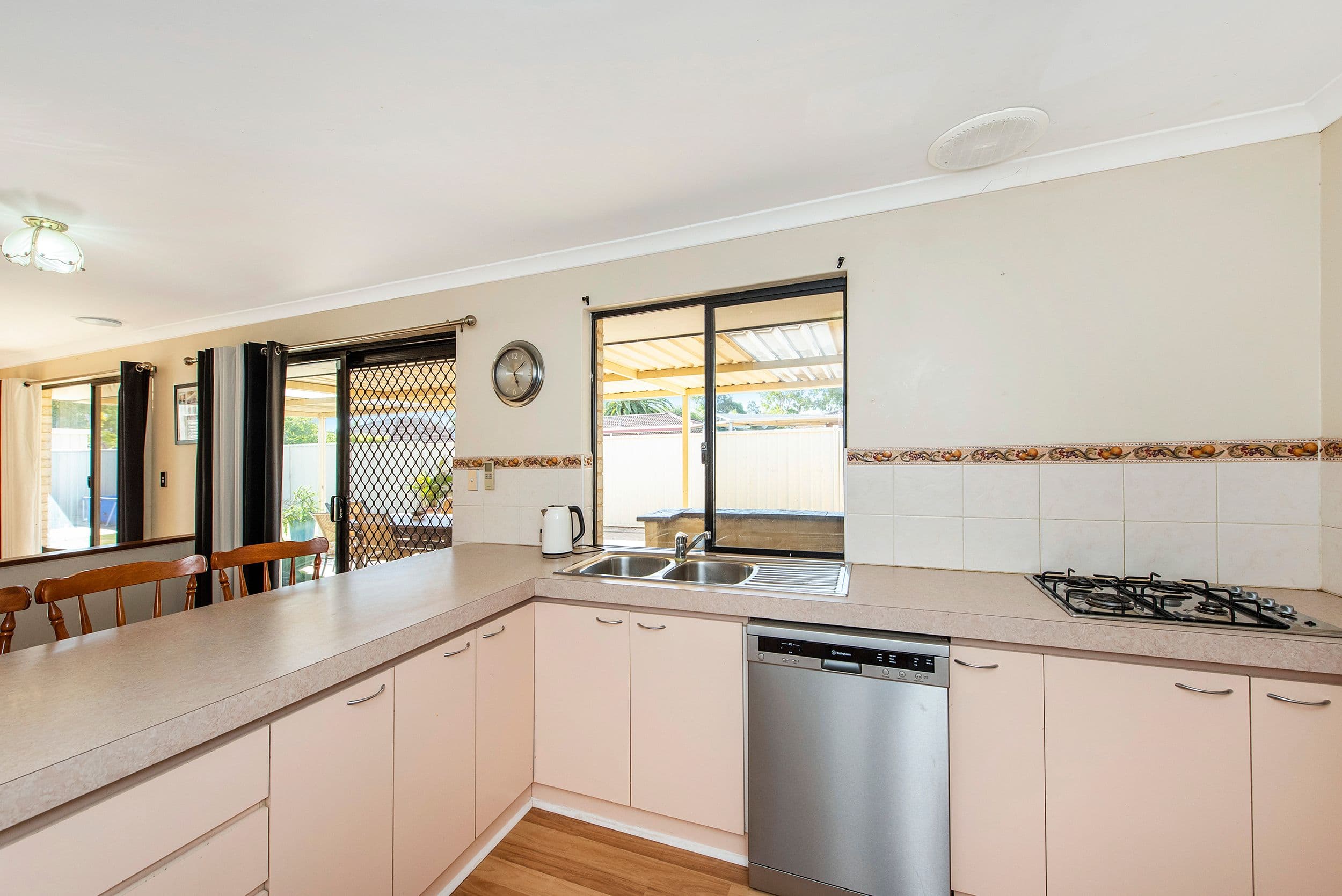 52 Murchison Road, Waikiki WA 6169, Waikiki - Thumbnail 8