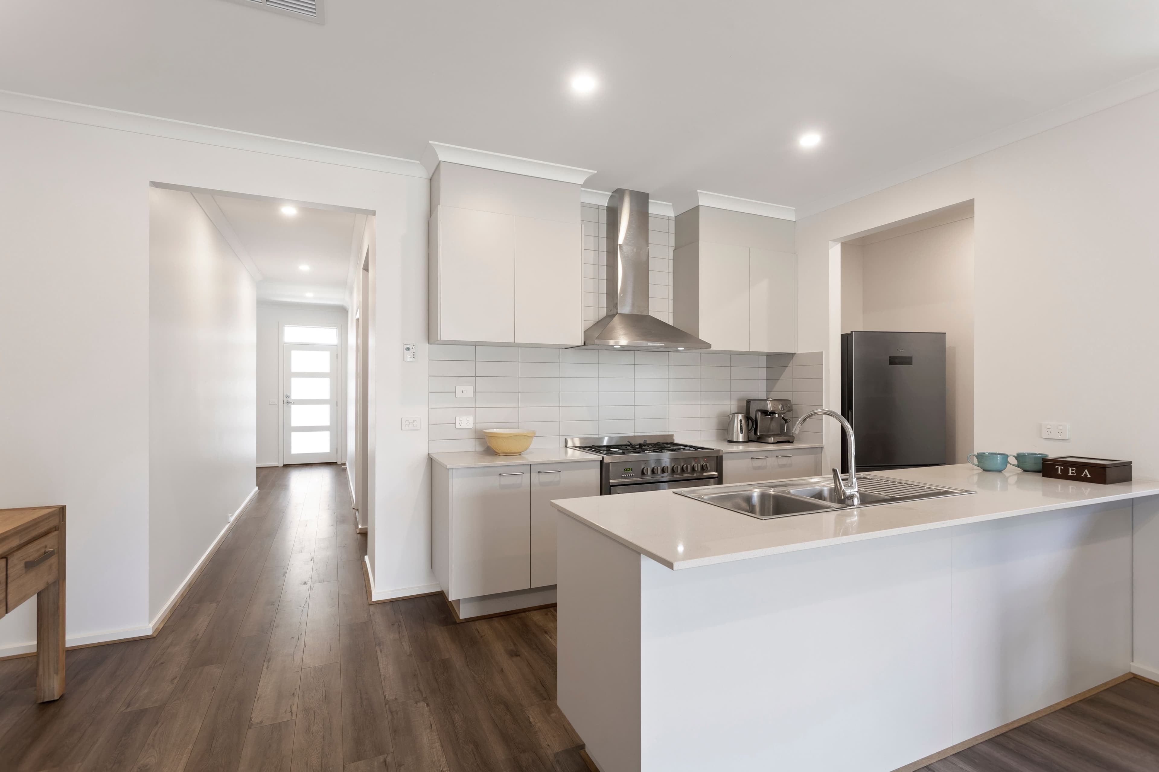 13 Sunny Street, Sunbury VIC 3429, Sunbury - Thumbnail 2