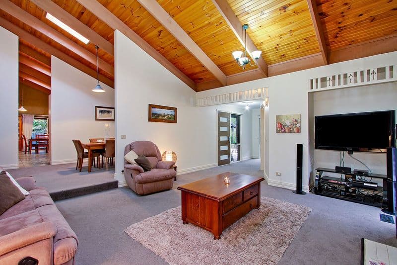 9 WAYCOTT Way, MOUNT EVELYN VIC 3796, Mount Evelyn - Thumbnail 5
