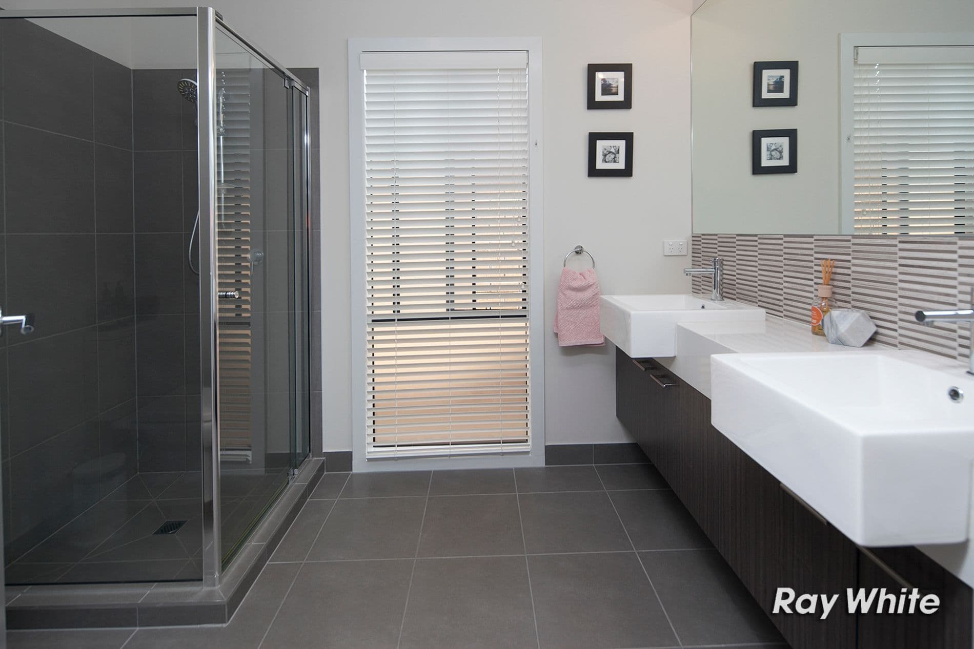 5 Statham View, Cranbourne West VIC 3977, Cranbourne West - Thumbnail 3