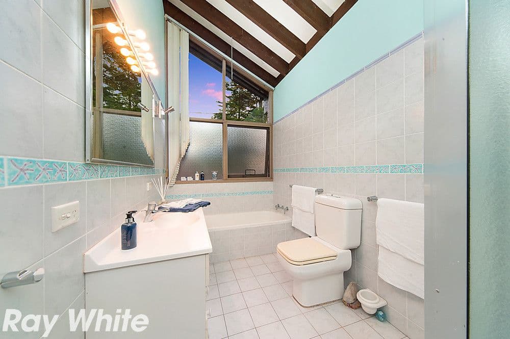 28 Burrandong Crescent, Baulkham Hills NSW 2153, Baulkham Hills - Thumbnail 7