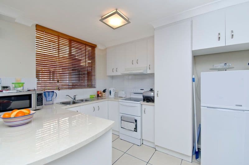 14 Third Avenue, PALM BEACH QLD 4221, Palm Beach - Thumbnail 3