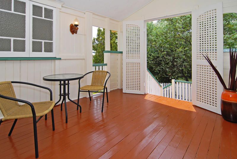 26 Brook Street, WINDSOR QLD 4030, Windsor - Thumbnail 2