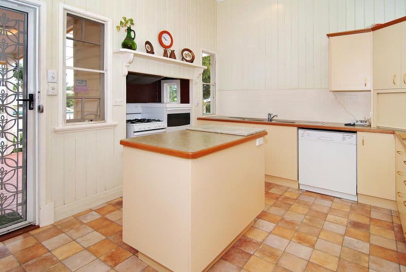 26 Brook Street, WINDSOR QLD 4030, Windsor - Thumbnail 4