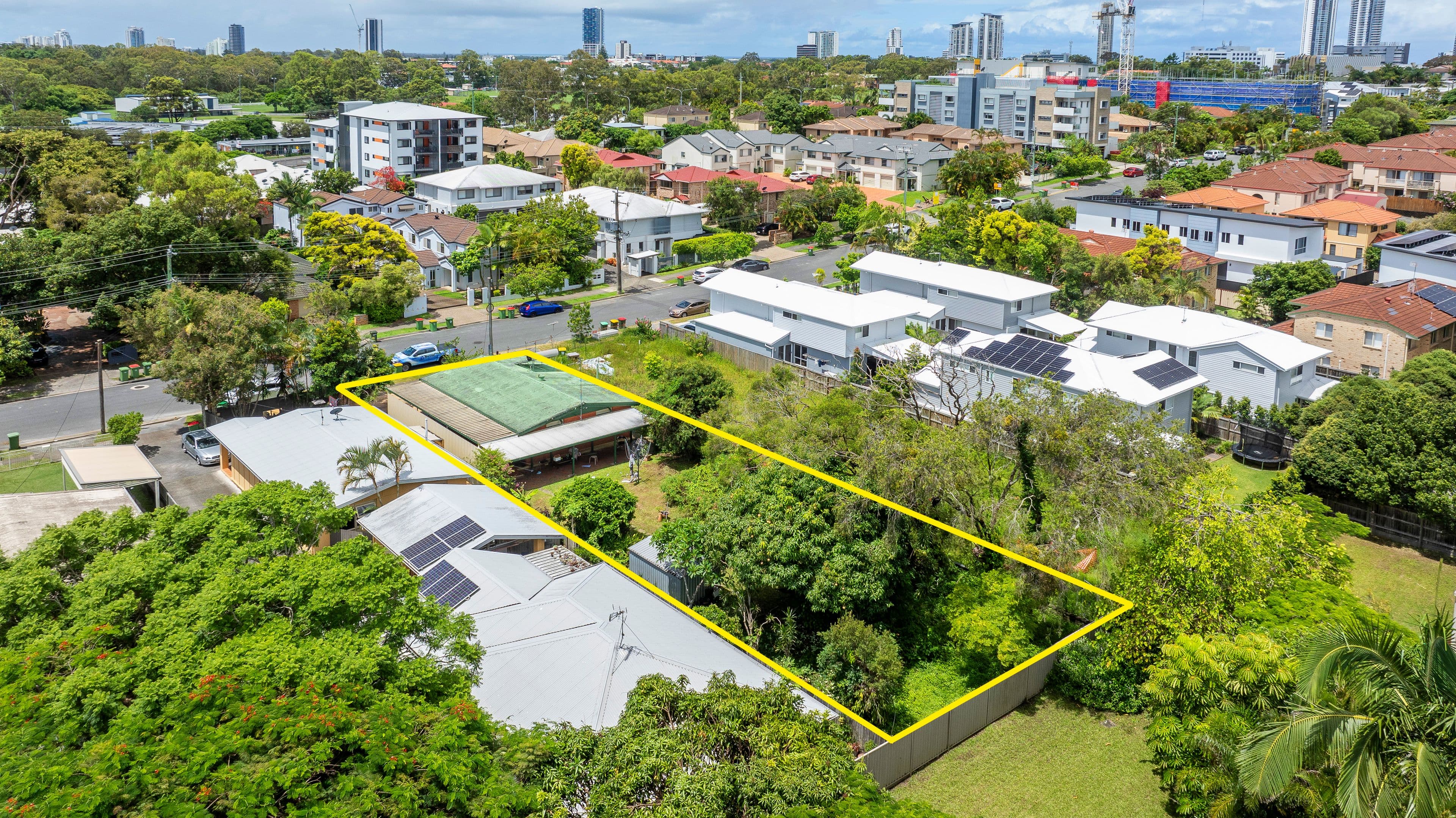 112 Pohlman Street, Southport QLD 4215, Southport - Thumbnail 7