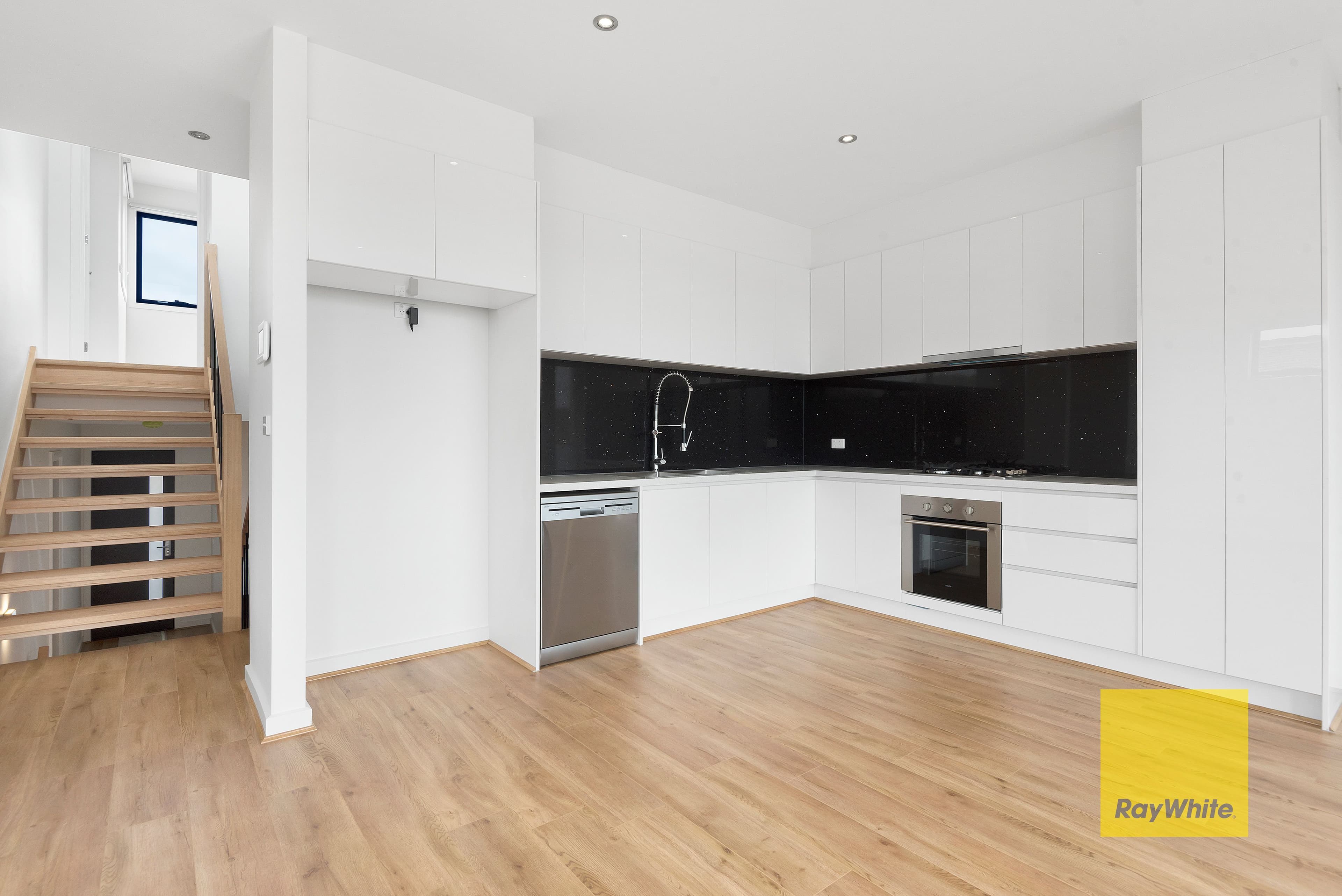 48 Springdale Rise, Highton VIC 3216, Highton - Thumbnail 2