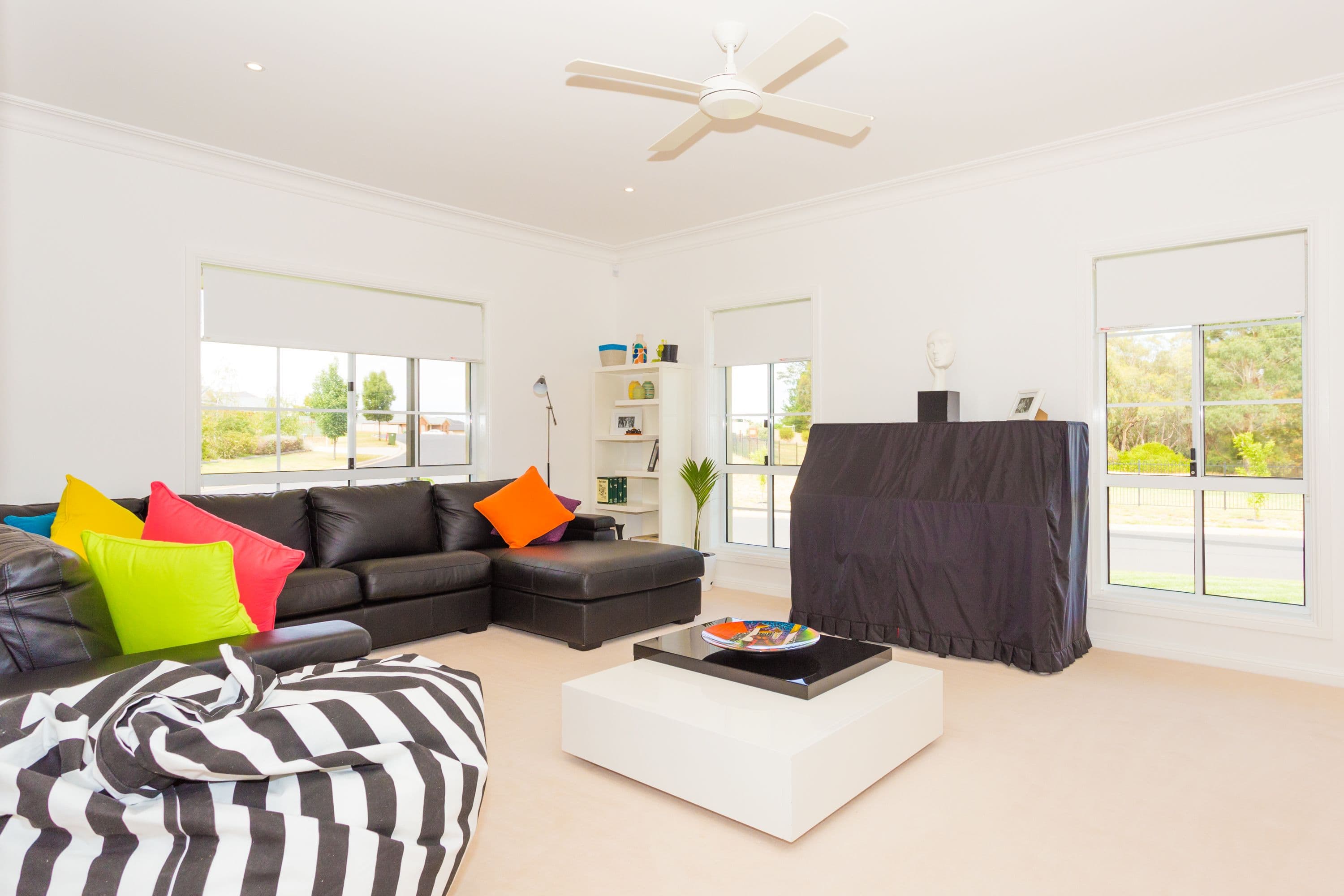 8 Roselawn Drive, Orange - Thumbnail 2