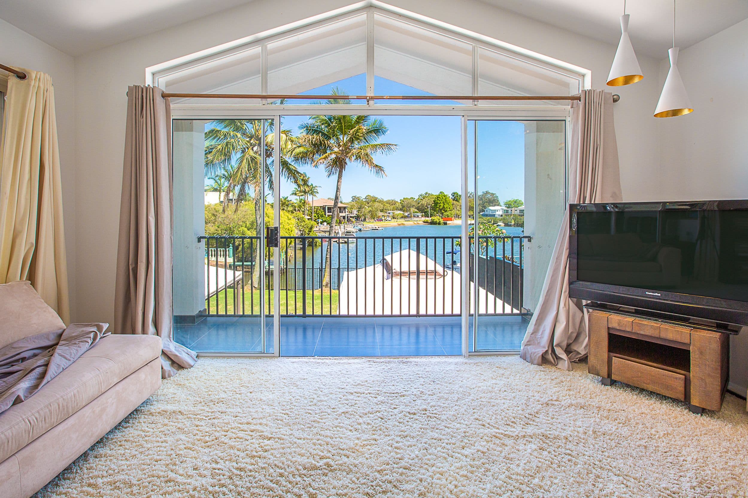17 Margaroola Avenue, Biggera Waters QLD 4216, Biggera Waters - Thumbnail 2