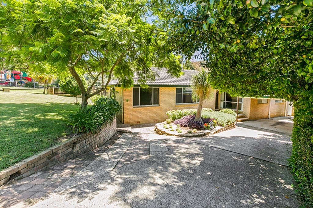 158 Toronto Avenue, Cromer - Thumbnail 2