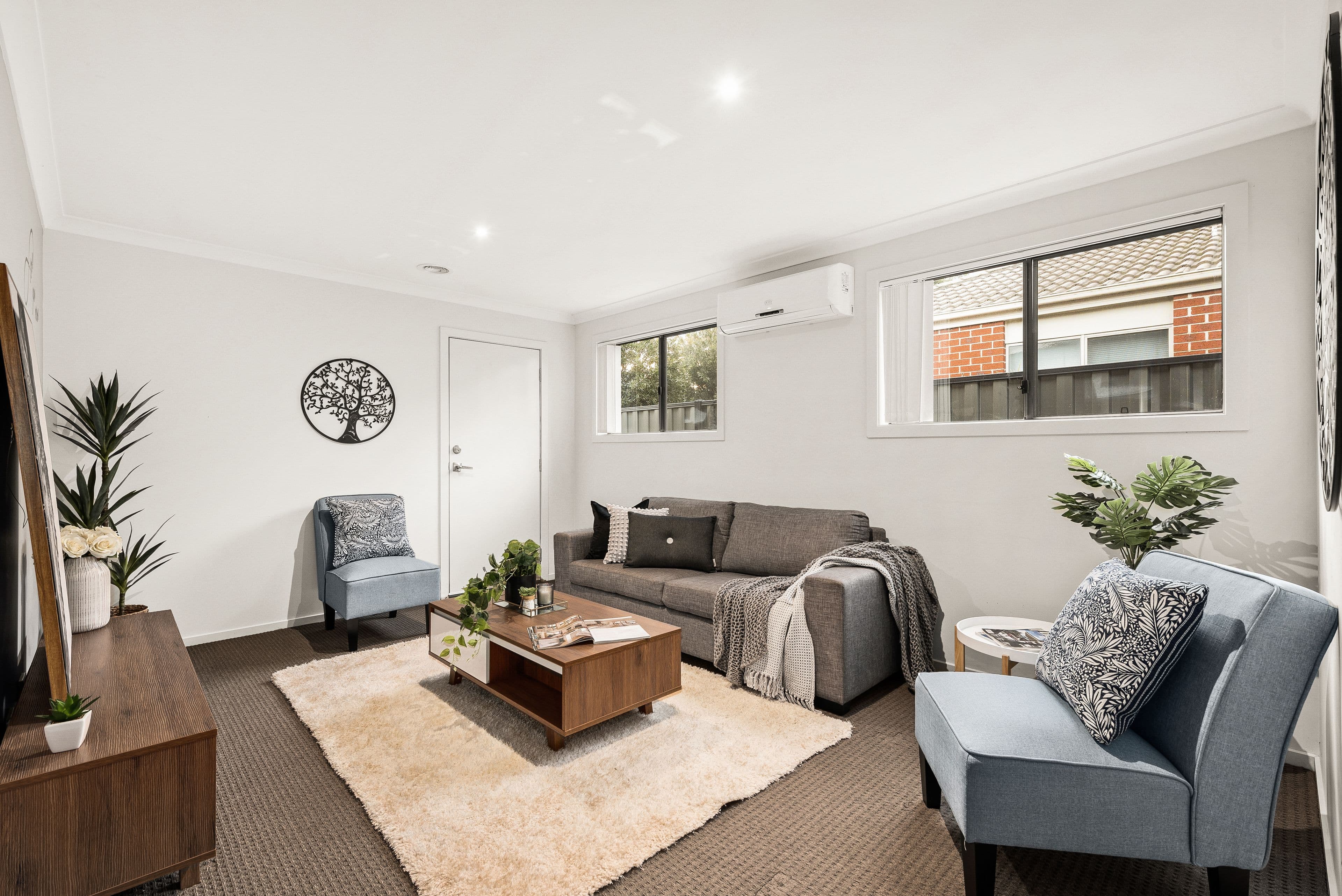 38 Sienna Way, Pakenham VIC 3810, Pakenham - Thumbnail 2