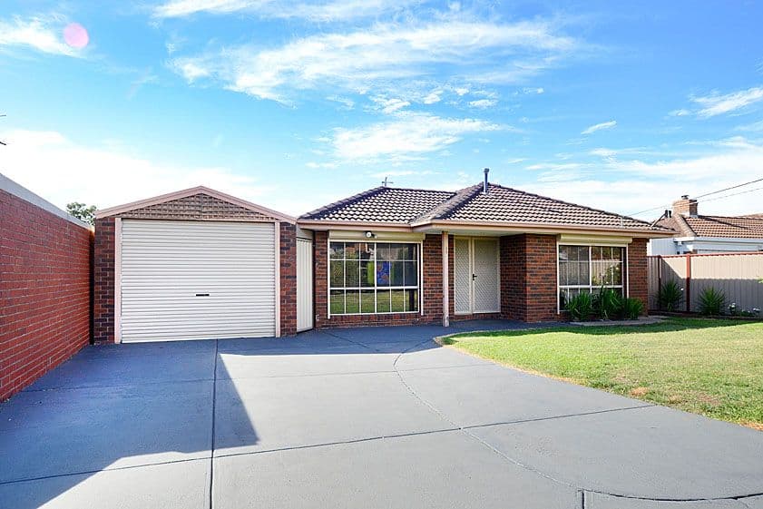 1 Kenthurst Court, MILL PARK VIC 3082, Mill Park - Image 1