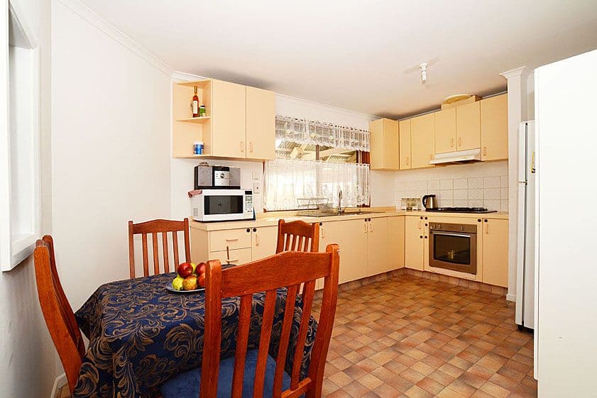 1 Kenthurst Court, MILL PARK VIC 3082, Mill Park - Thumbnail 2