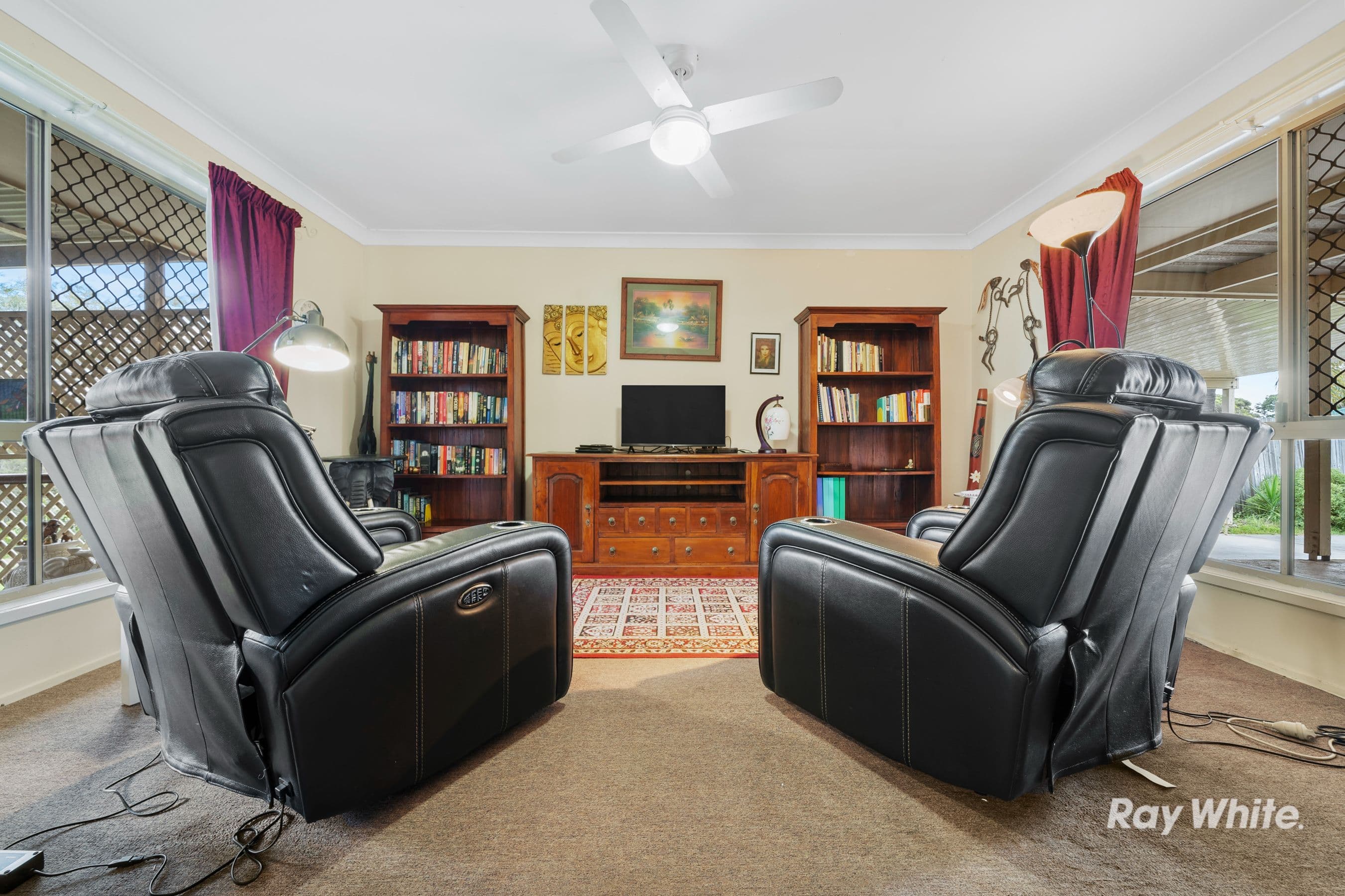 18 Apodis Street, Kingston QLD 4114, Kingston - Thumbnail 3