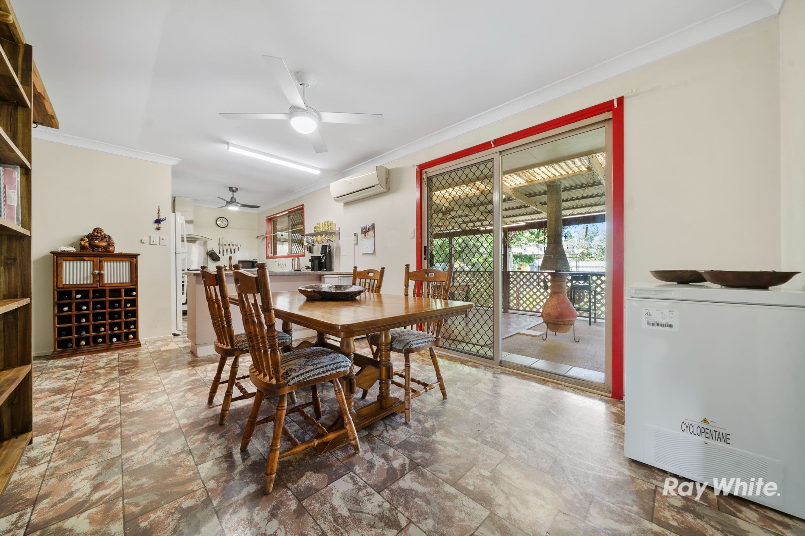 18 Apodis Street, Kingston QLD 4114, Kingston - Thumbnail 6