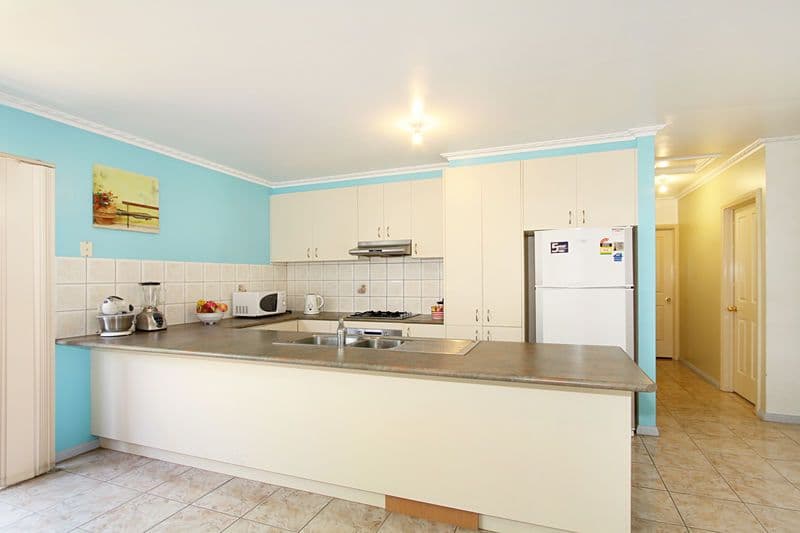 12 Sinnott Street, BURWOOD VIC 3125, Burwood - Thumbnail 2
