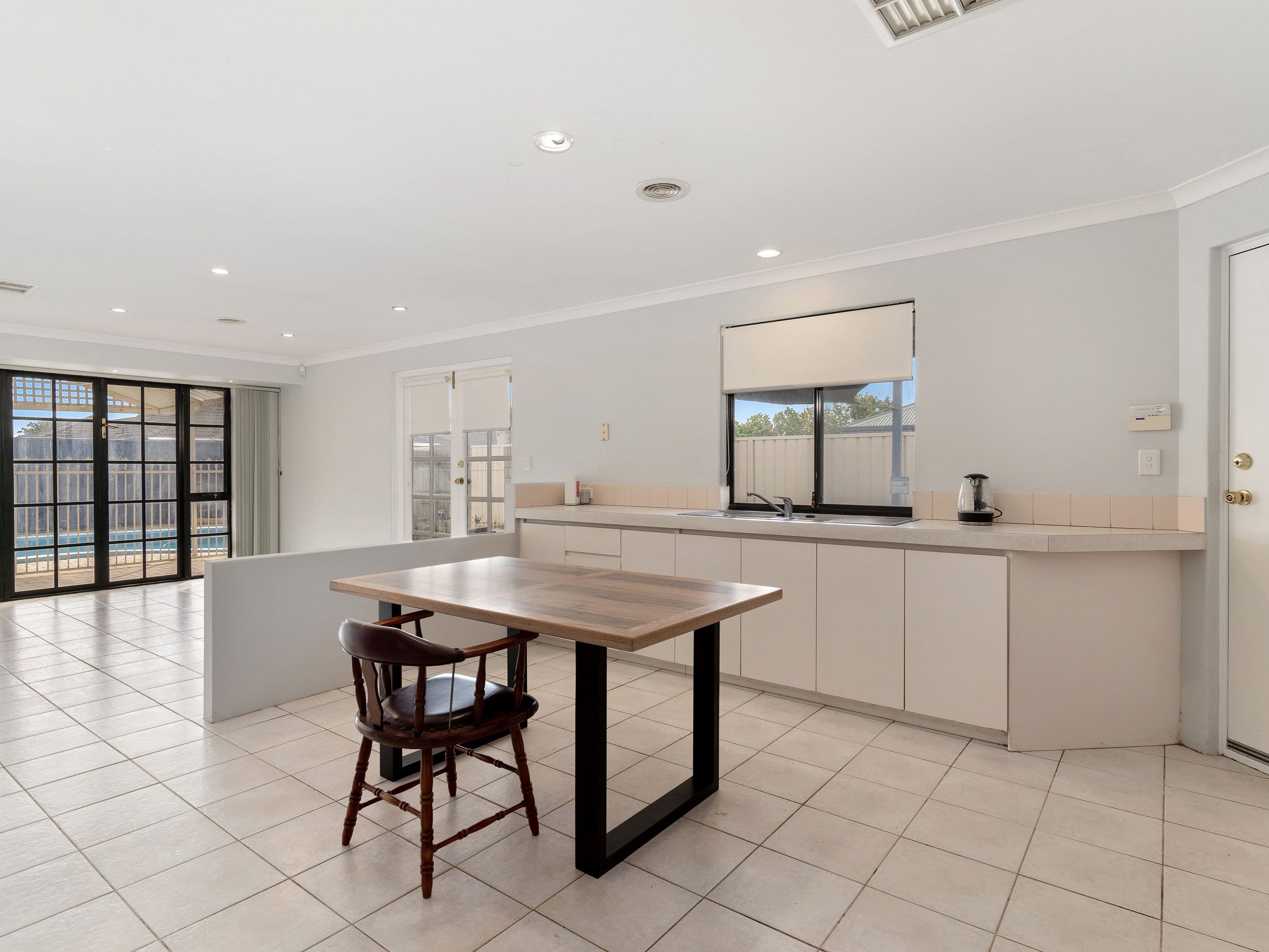 12 Belmont Close, Port Kennedy WA 6172, Port Kennedy - Thumbnail 6