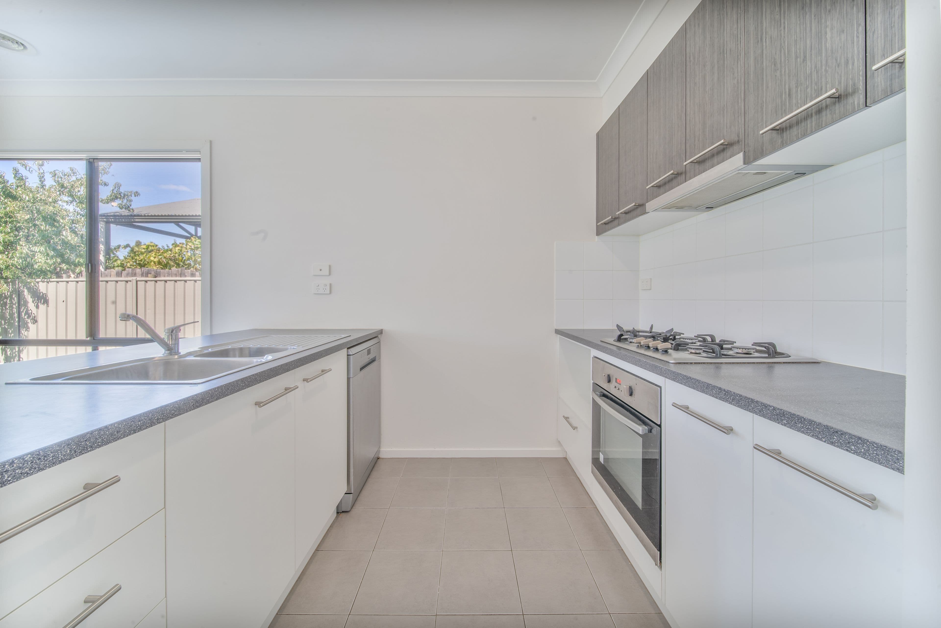 11 Topaz Avenue, White Hills VIC 3550, White Hills - Thumbnail 4